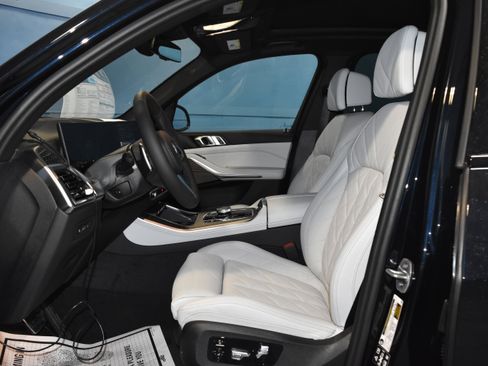 New 2026 BMW X5 xDrive40i w/ Executive Package image 7