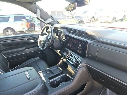 Used 2024 GMC Sierra 2500 AT4X image 16