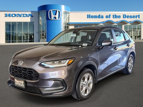 Certified 2024 Honda HR-V LX image 2