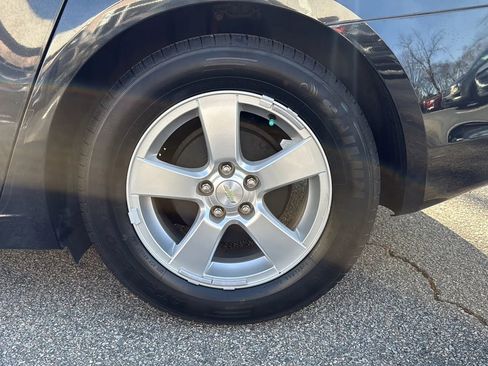 Used 2016 Chevrolet Cruze LT w/ Technology Package image 10