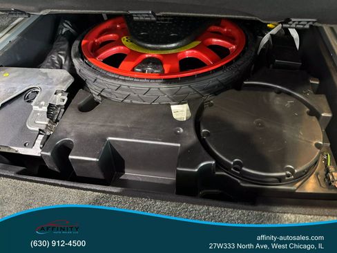 Used 2017 Bentley Bentayga image 65