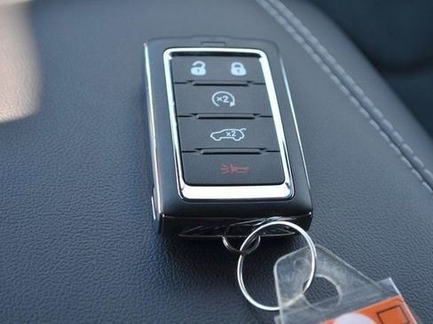 New 2026 Jeep Grand Cherokee Altitude image 22