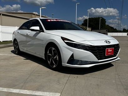 Used 2021 Hyundai Elantra Limited