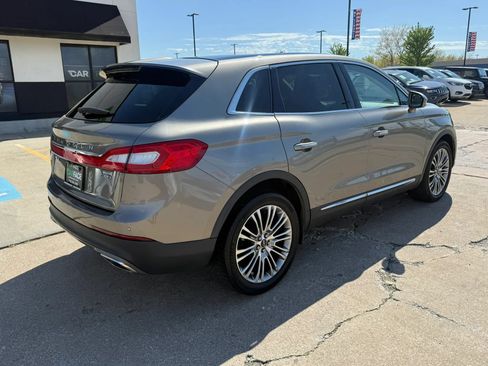 Used 2016 Lincoln MKX Reserve w/ Climate Package AWD/4WD image 17
