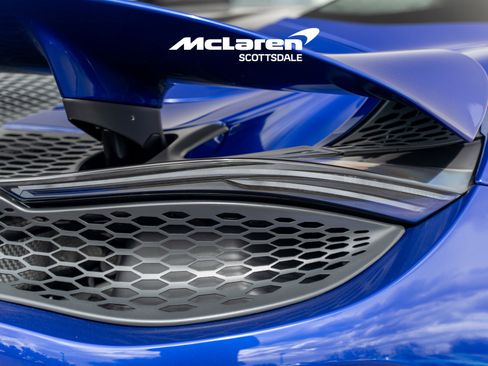 Used 2024 McLaren 750S Spider image 18