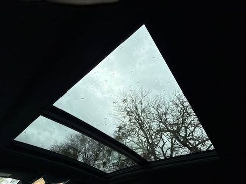 Used 2024 BMW X5 xDrive40i w/ Premium Package image 17