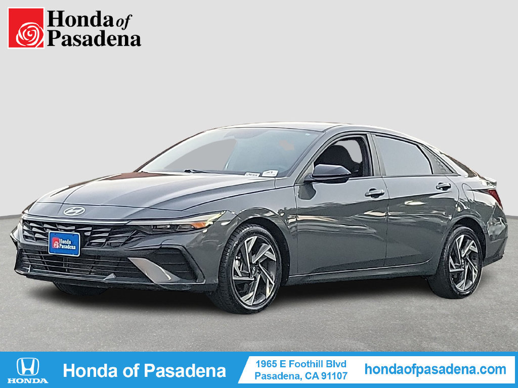 Used 2025 Hyundai Elantra Sport FWD image 1