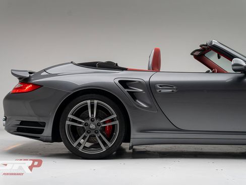 Used 2012 Porsche 911 4 Cabriolet AWD/4WD image 24