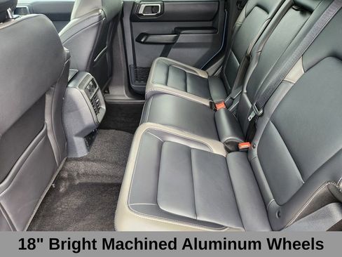 Used 2025 Ford Bronco Outer Banks image 15