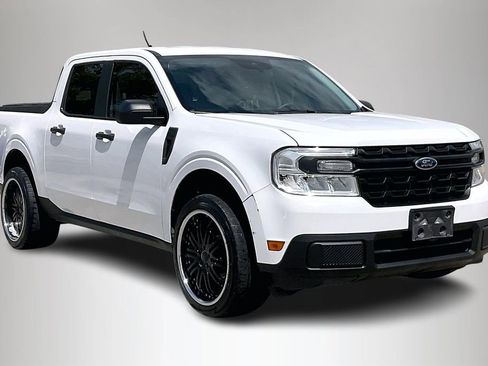 Used 2022 Ford Maverick XL image 1