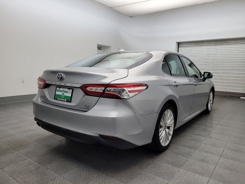 Used 2019 Toyota Camry XLE w/ Driver Assist Package image 9