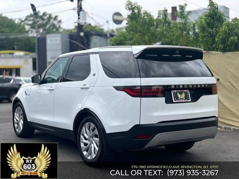 Used 2024 Land Rover Discovery S AWD/4WD image 4