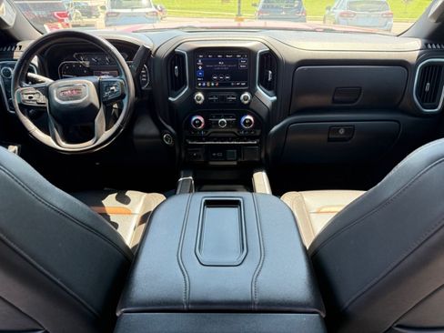 Used 2022 GMC Sierra 2500 AT4 w/ Gooseneck/5TH Wheel Package AWD/4WD image 9