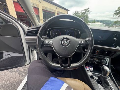 Used 2019 Volkswagen Jetta SEL FWD image 33