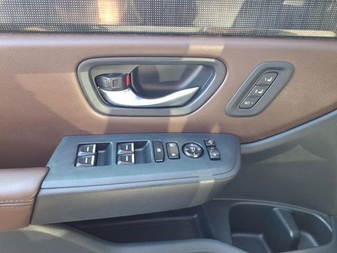 Used 2023 Honda Pilot Elite image 18