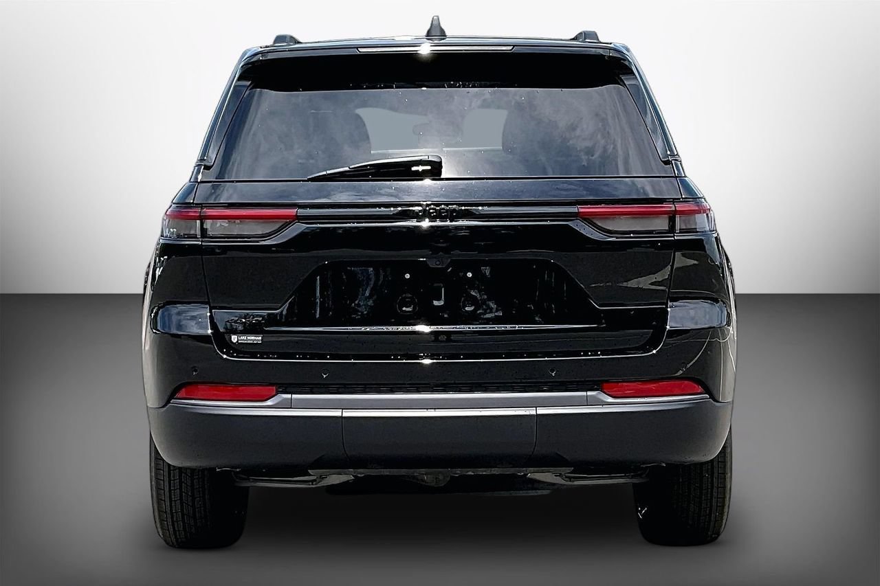 New 2026 Jeep Grand Cherokee Altitude AWD/4WD image 7
