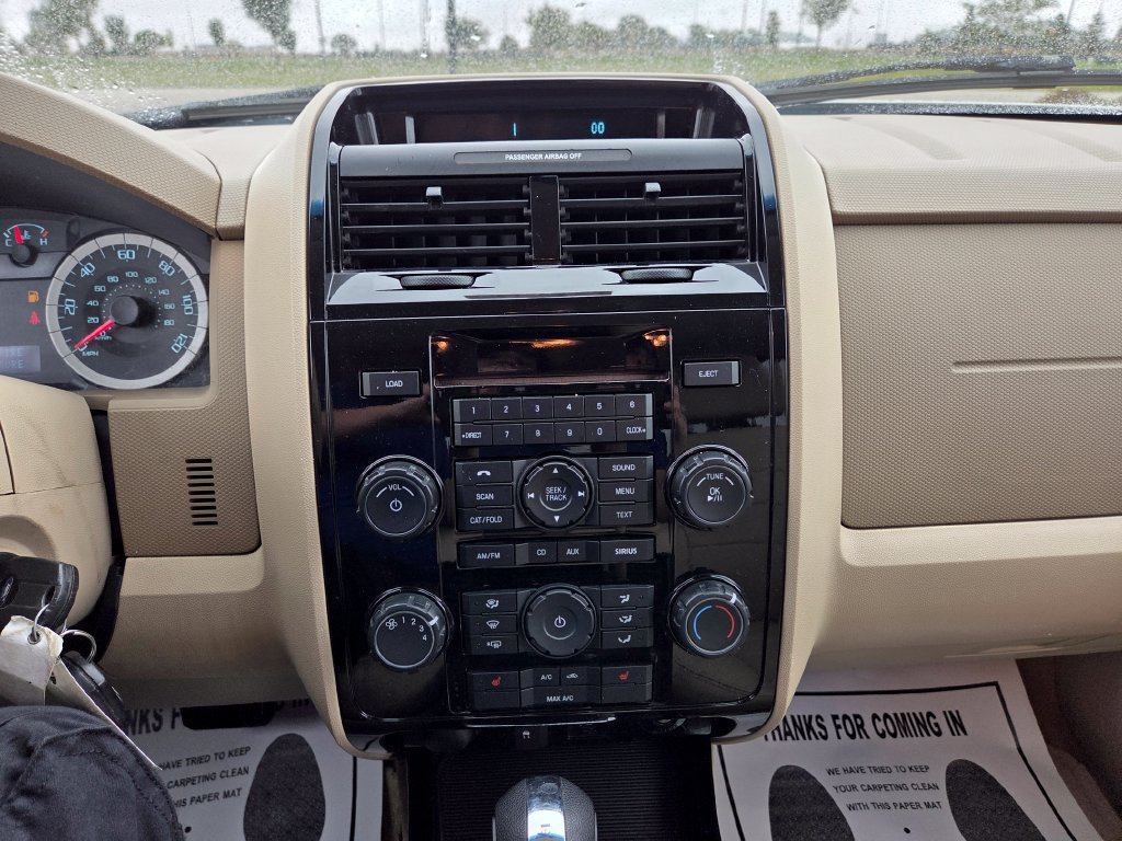 Used 2010 Ford Escape Limited AWD/4WD image 19