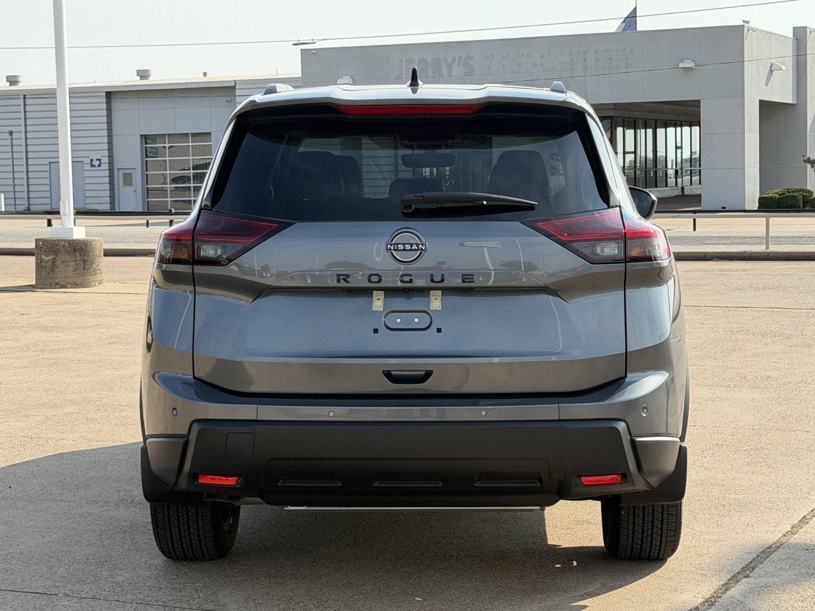 Used 2026 Nissan Rogue Dark Armor FWD image 5