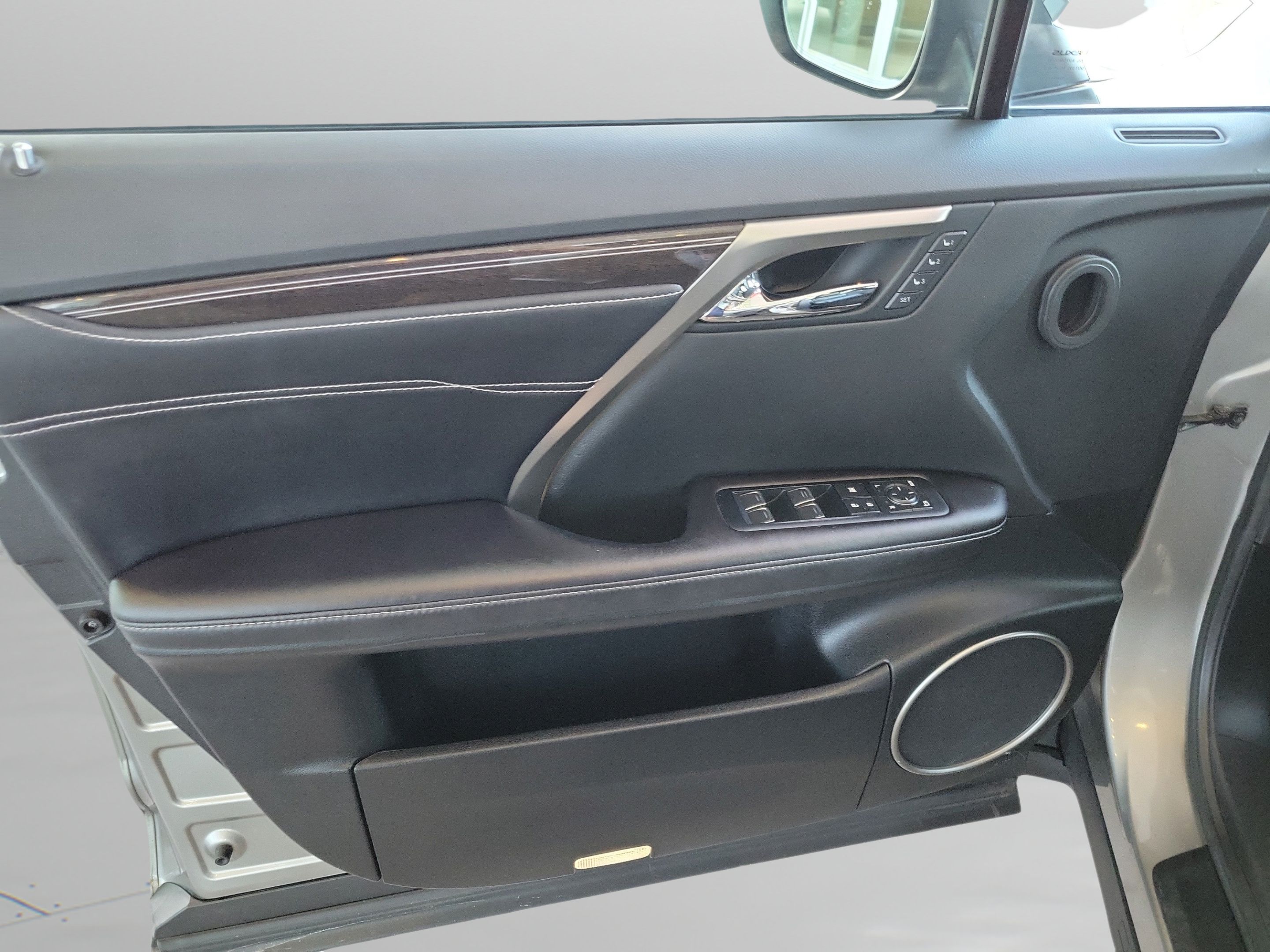 Used 2017 Lexus RX 350 AWD image 6