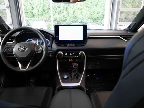 Certified 2025 Toyota RAV4 XSE w/ Advanced Technology Package AWD/4WD image 21