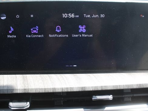 Used 2024 Kia Telluride EX w/ EX Captain's Chair Package FWD image 49