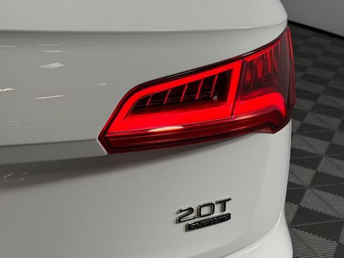 Used 2018 Audi Q5 2.0T Premium Plus w/ Premium Plus Package AWD/4WD image 15