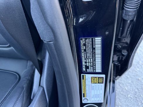 Used 2023 Mercedes-Benz C 300 Sedan image 14