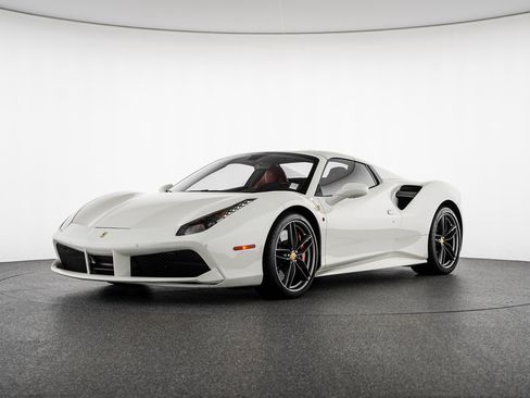 Used 2018 Ferrari 488 Spider RWD image 1