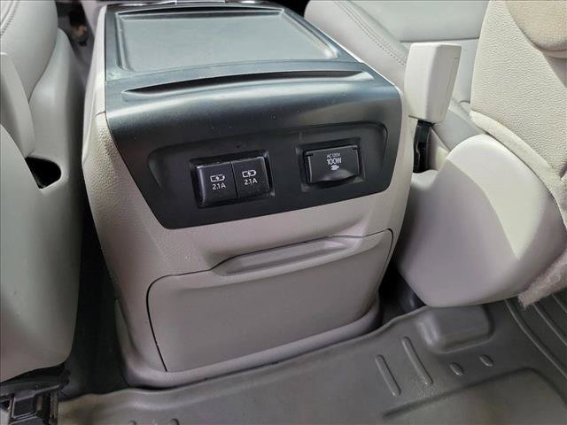 Used 2019 Toyota Sienna XLE w/ XLE Navigation Package FWD image 19