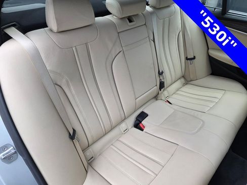 Used 2020 BMW 530i w/ Premium Package image 28