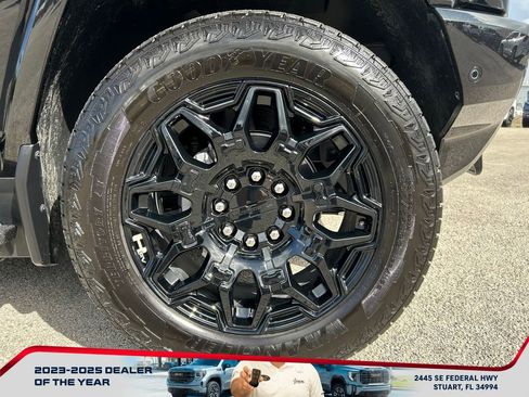 New 2026 GMC Hummer EV SUV image 22