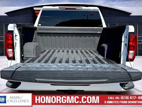 Used 2023 GMC Sierra 1500 Elevation AWD/4WD image 7