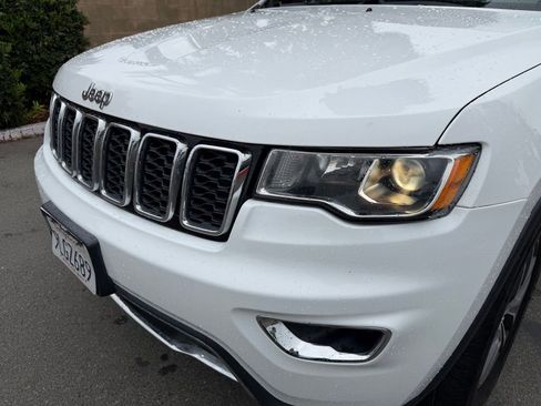 Used 2021 Jeep Grand Cherokee Limited w/ Luxury Group II AWD/4WD image 5