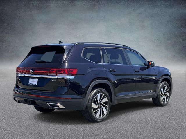 Used 2026 Volkswagen Atlas SE AWD/4WD image 2