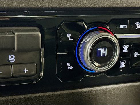 Certified 2025 Chevrolet Silverado 1500 LT image 18