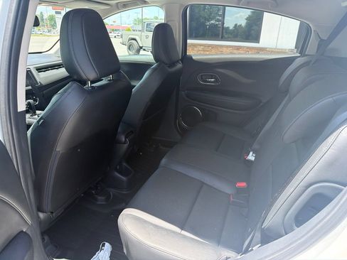 Used 2022 Honda HR-V EX-L image 4