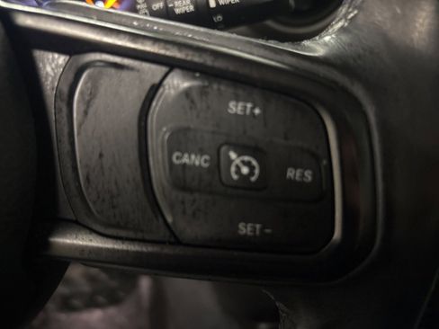 Used 2018 Jeep Wrangler Unlimited Sport S image 16