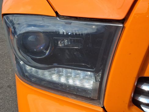 Used 2015 RAM 1500 Sport w/ Ignition Orange Sport Package AWD/4WD image 9
