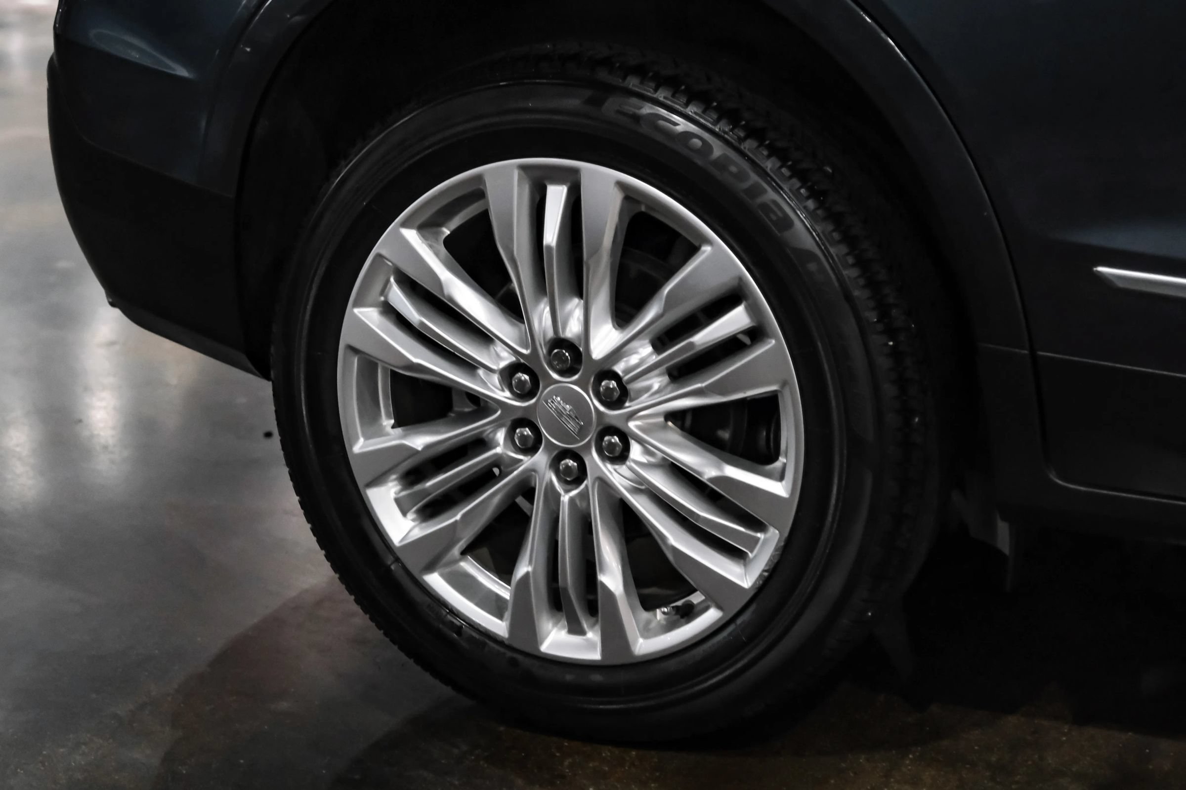 Used 2019 Cadillac XT5 Premium Luxury FWD image 56