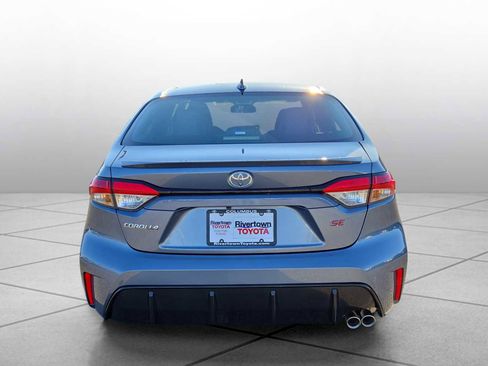 Used 2026 Toyota Corolla SE w/ SE Package image 7