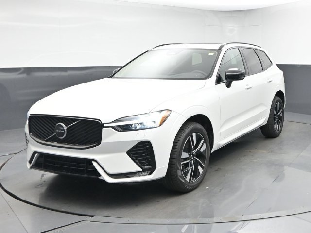 New 2026 Volvo XC60 B5 Core w/ Climate Package AWD/4WD image 3