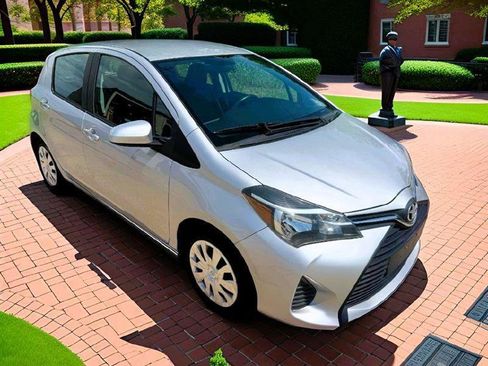 Used 2015 Toyota Yaris L FWD image 1
