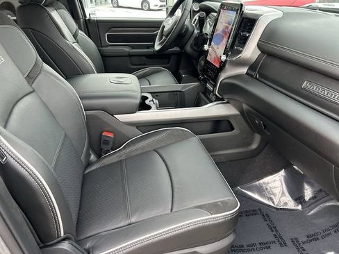 New 2026 RAM 2500 Laramie AWD/4WD image 12