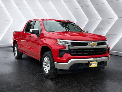 Used 2024 Chevrolet Silverado 1500 LT image 8