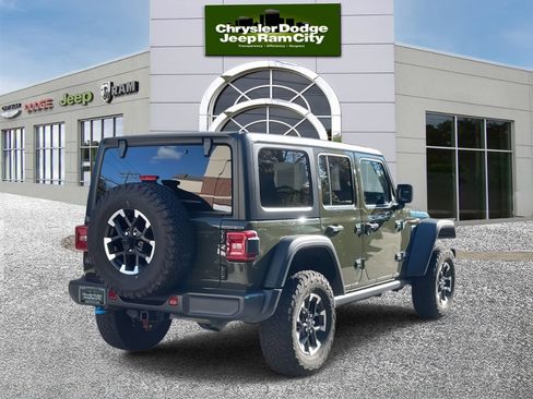 Used 2024 Jeep Wrangler Unlimited Rubicon 4xe image 5