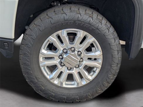 Used 2022 GMC Sierra 2500 Denali w/ Denali Ultimate Package AWD/4WD image 39