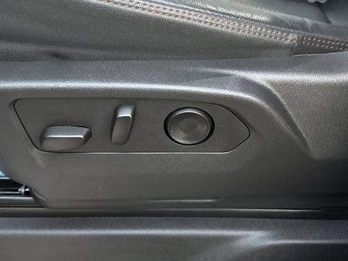 Used 2024 GMC Sierra 1500 AT4 w/ Technology Package image 19