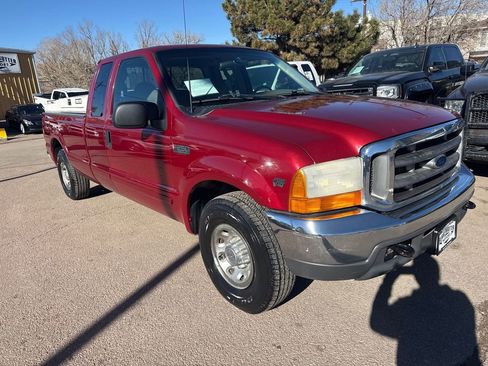 Used 2001 Ford F250 XL image 1
