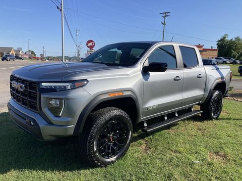 New 2026 GMC Canyon Elevation w/ Convenience Package image 8