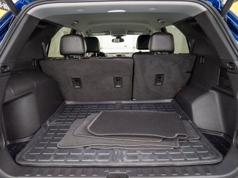 Used 2022 Chevrolet Equinox Premier AWD/4WD image 17